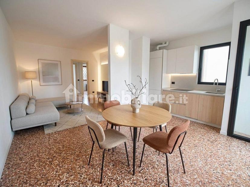 Quadrilocale ottimo stato, primo piano, Centro, Agna — foto 3 di 8