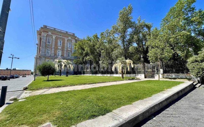 Bilocale via Raffaele Gasparri 6, Reggia di Caserta, Caserta
