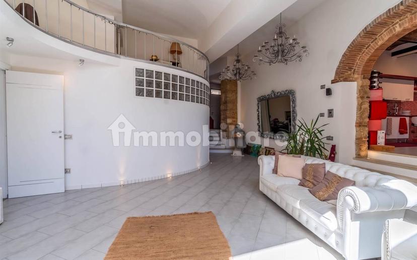 Appartamento ottimo stato, piano terra, Centro, Massa Marittima — foto 2 di 55