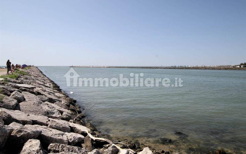 Trilocale via Timavo  6, Centro, Caorle — foto 17 di 41