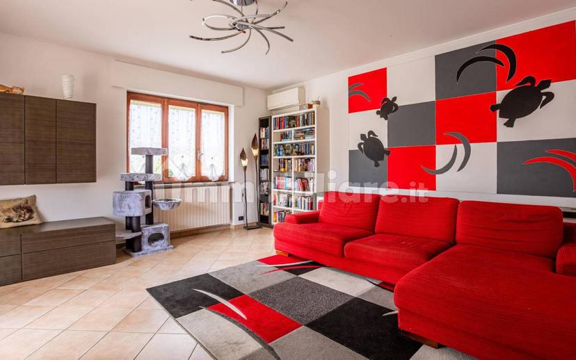 Villa unifamiliare via A. Manzoni, 309, Grantola — foto 2 di 69