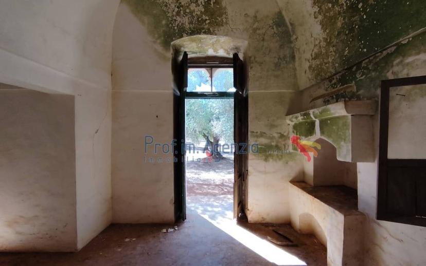 Casale, da ristrutturare, 12744 m², Ceglie Messapica — foto 8 di 17