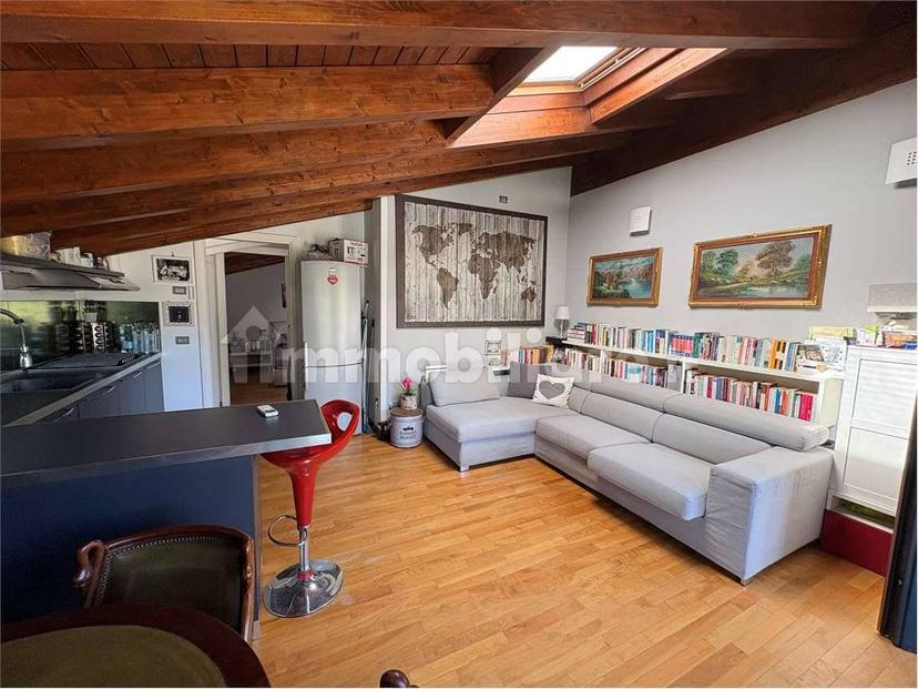 Bilocale via Edmondo De Amicis 15, Centro, Somma Lombardo — foto 11 di 21
