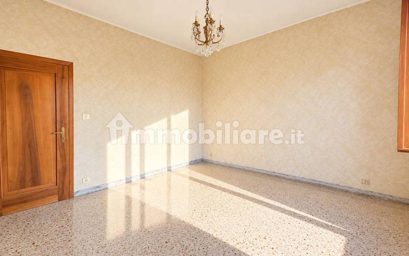 Trilocale via Alessandro Poerio 22, Ponte Crencano, Verona — foto 10 di 18