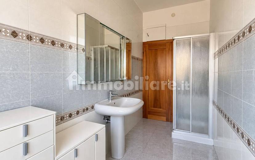 Trilocale via Alessandro Poerio 22, Ponte Crencano, Verona — foto 15 di 18
