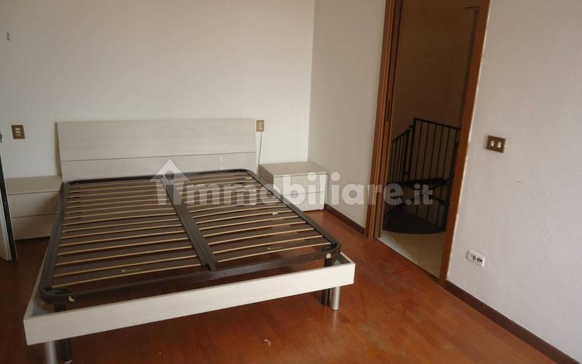 Trilocale via Alessandro Manzoni, Paderno d'Adda — foto 15 di 20