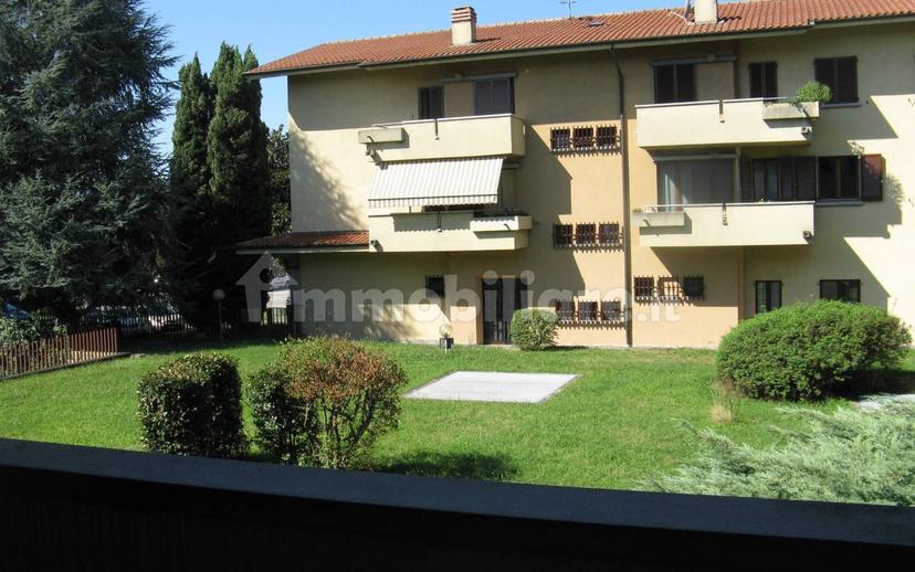 Trilocale buono stato, primo piano, Brembate di Sopra — foto 25 di 35