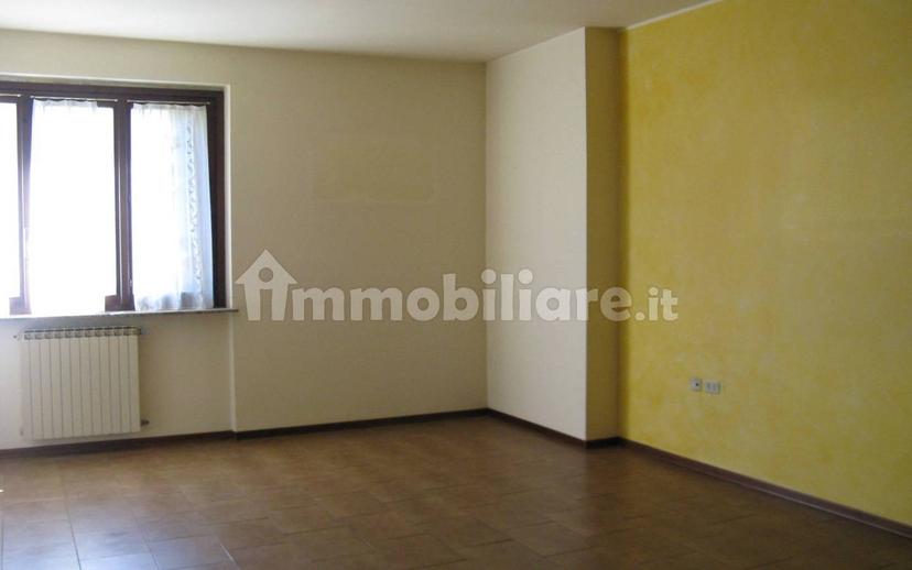 Trilocale buono stato, primo piano, Brembate di Sopra — foto 31 di 35