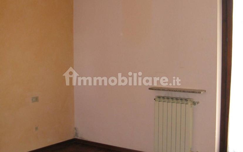 Trilocale buono stato, primo piano, Brembate di Sopra — foto 9 di 35