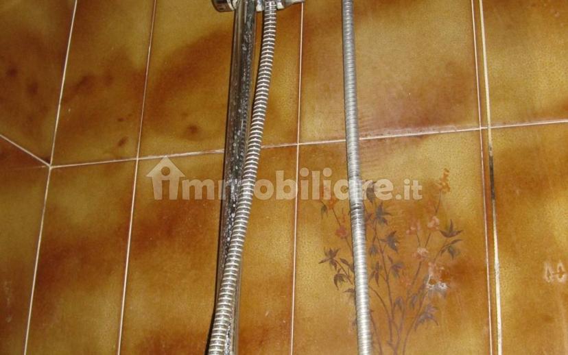 Trilocale buono stato, primo piano, Brembate di Sopra — foto 34 di 35