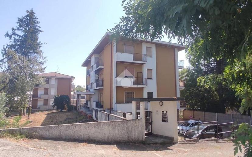 Quadrilocale via v.veneto 90, Centro, Lonate Pozzolo — foto 6 di 18