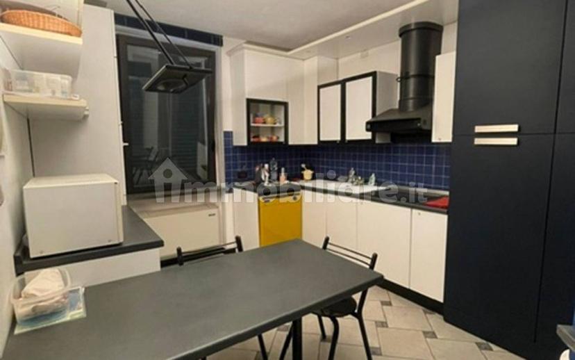 Villa unifamiliare via Tombino, Centro, Cremona — foto 25 di 50