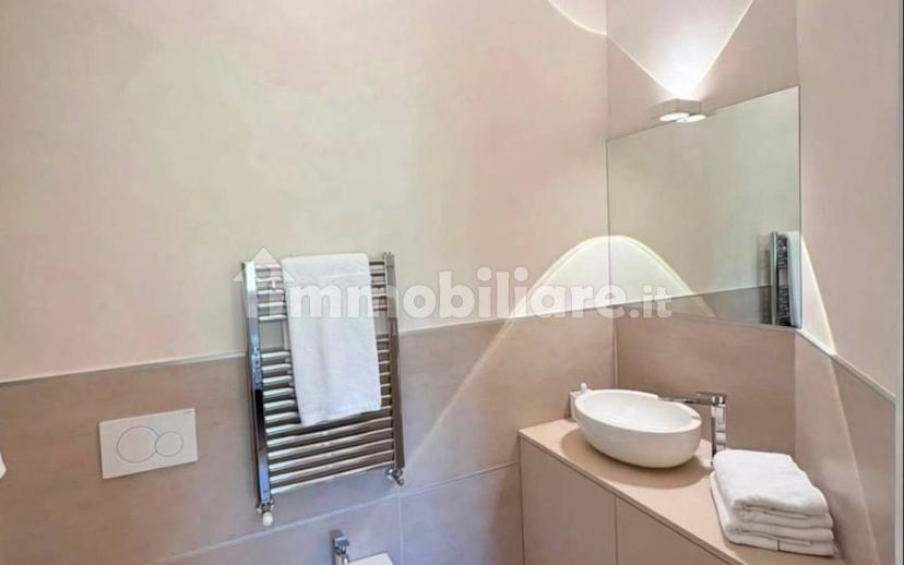Attico via Giovanni Battista Vighenzi, Centro, Padenghe sul Garda — foto 9 di 18