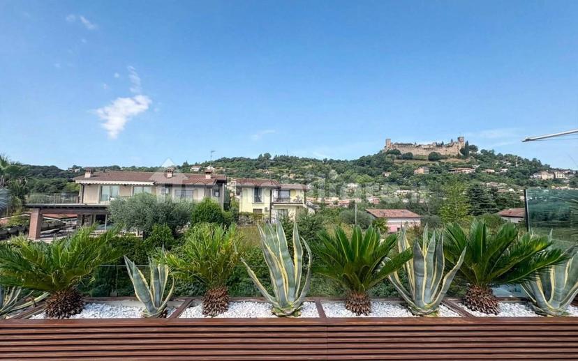 Attico via Giovanni Battista Vighenzi, Centro, Padenghe sul Garda — foto 13 di 18