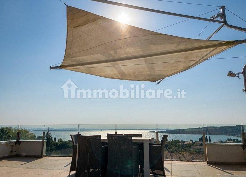 Attico via Giovanni Battista Vighenzi, Centro, Padenghe sul Garda — foto 10 di 18