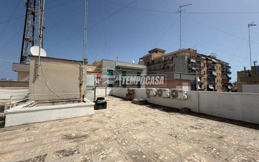 Trilocale ottimo stato, primo piano, Centro, Monopoli — foto 11 di 21