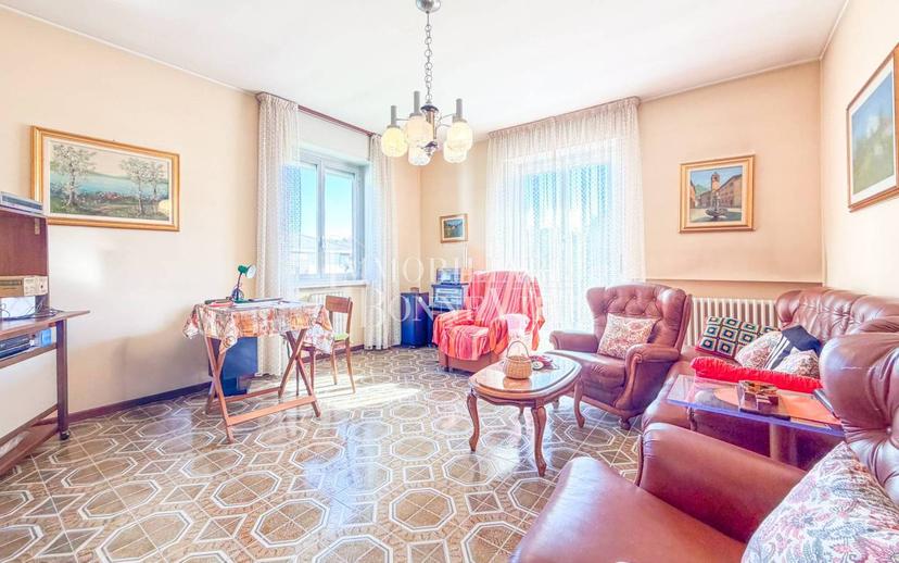 Bilocale via Edmondo De Amicis, Centro, Vedano Olona — foto 10 di 21