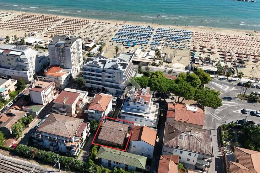 Terratetto unifamiliare via Somalia 15, Centro, Roseto degli Abruzzi — foto 4 di 32