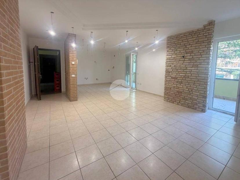 Bilocale viale dei Bersaglieri 20, Parco degli Aranci, Caserta — foto 3 di 13