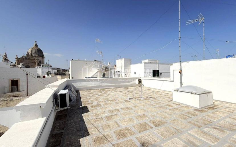 Trilocale ottimo stato, secondo piano, Centro, Monopoli — foto 13 di 30