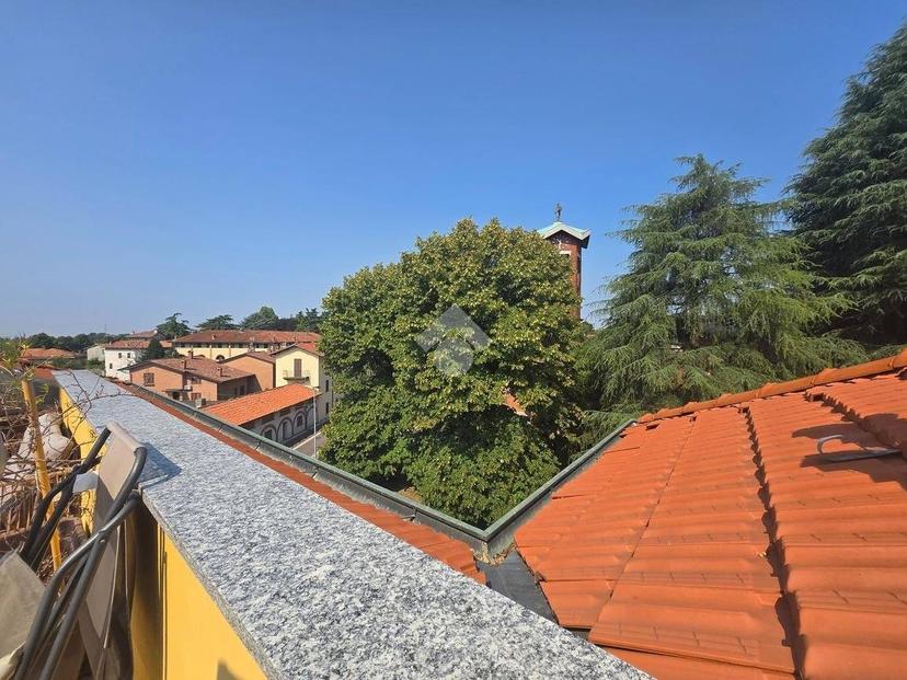 Attico via Edmondo De Amicis 2a, Centro, Besana in Brianza — foto 3 di 35