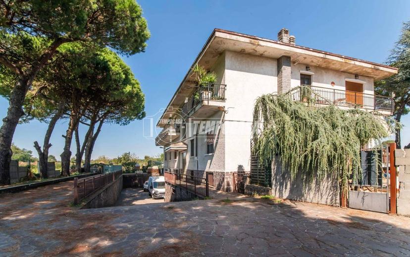 Quadrilocale via Caduti Della Liberazione 52, Uboldo — foto 5 di 21