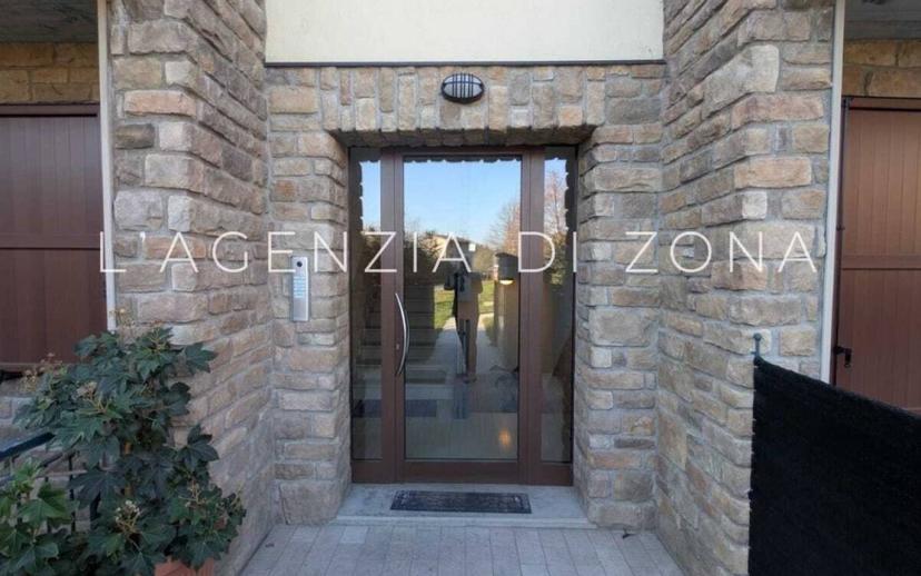 Bilocale via degli Orti 13, Centro, Ozzano dell'Emilia — foto 3 di 12