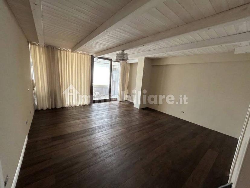 Trilocale viale Giacomo Mancini, Mancini, Cosenza — foto 8 di 16