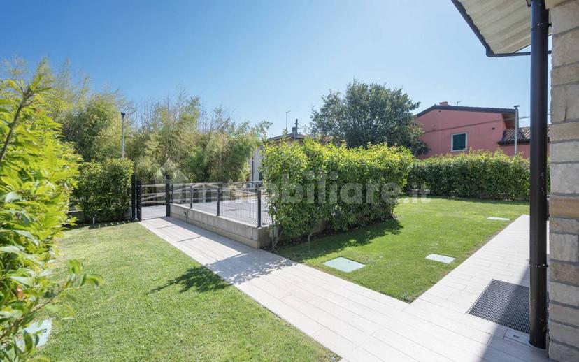 Villa unifamiliare Strada del Tonol, Centro, Lazise — foto 27 di 29