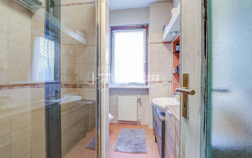 Villa bifamiliare via Cascina Ferrari 25, Centro, Luino — foto 21 di 42