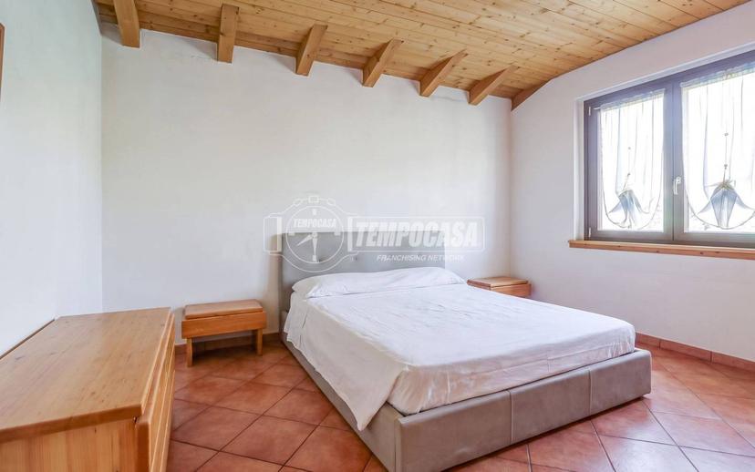 Villa bifamiliare via Cascina Ferrari 25, Centro, Luino — foto 10 di 42