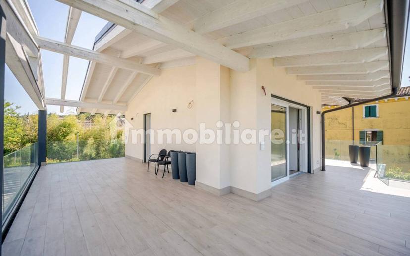 Villa unifamiliare Strada del Tonol, Centro, Lazise — foto 7 di 29