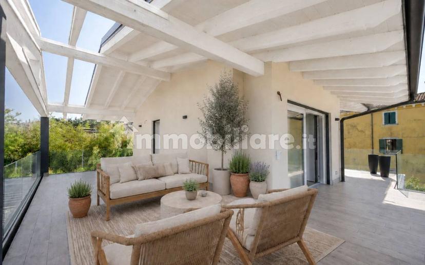 Villa unifamiliare Strada del Tonol, Centro, Lazise — foto 10 di 29