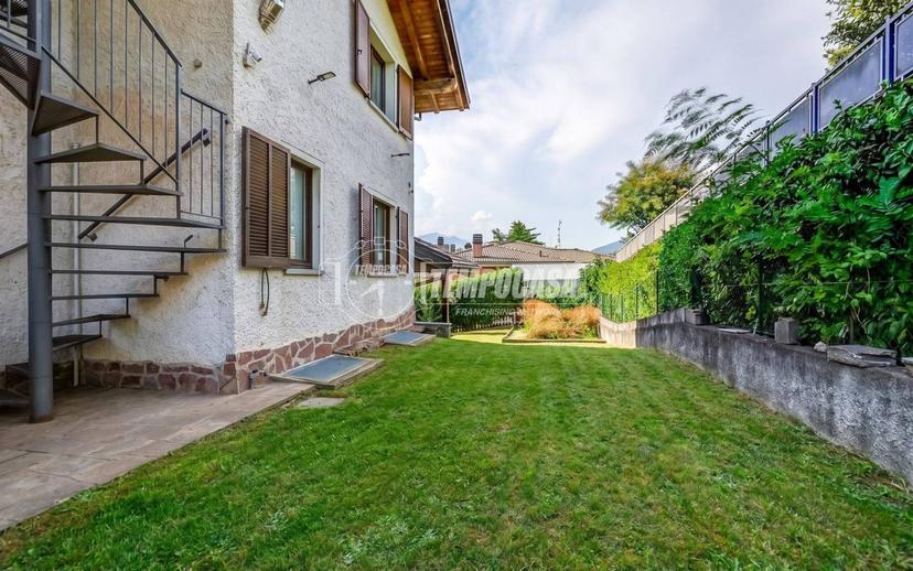 Villa bifamiliare via Cascina Ferrari 25, Centro, Luino — foto 41 di 42