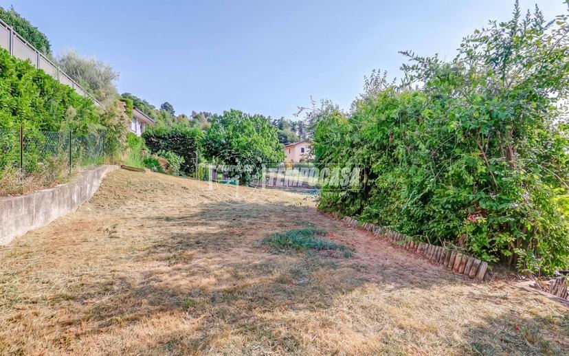 Villa bifamiliare via Cascina Ferrari 25, Centro, Luino — foto 24 di 42
