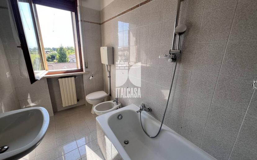 Trilocale via Cugola 30/a, Cerese, Borgo Virgilio — foto 16 di 21
