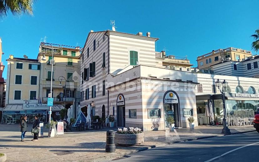 Quadrilocale via Giuseppe Mazzini, Centro Storico, Rapallo — foto 11 di 12