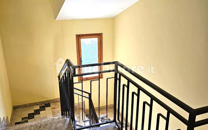 Quadrilocale via 25 Aprile 12, Centro, Bene Vagienna — foto 12 di 27