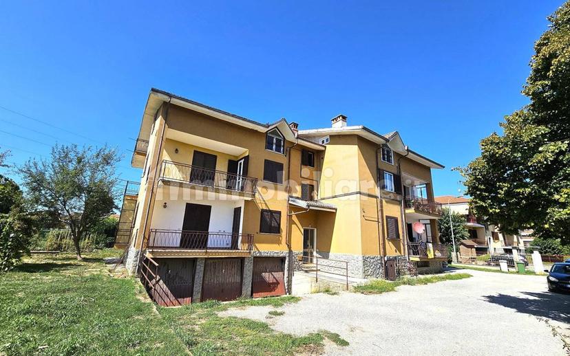 Quadrilocale via 25 Aprile 12, Centro, Bene Vagienna — foto 9 di 27