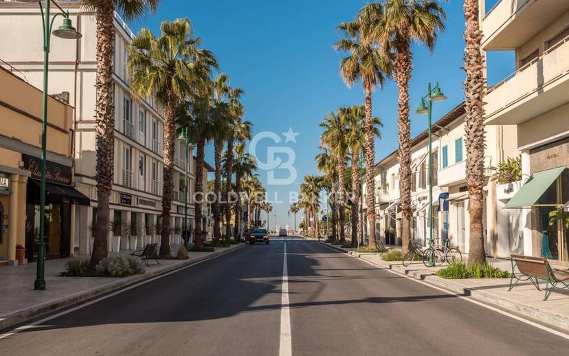 Villa unifamiliare via Duca D'Aosta, Centro, Forte dei Marmi — foto 13 di 30