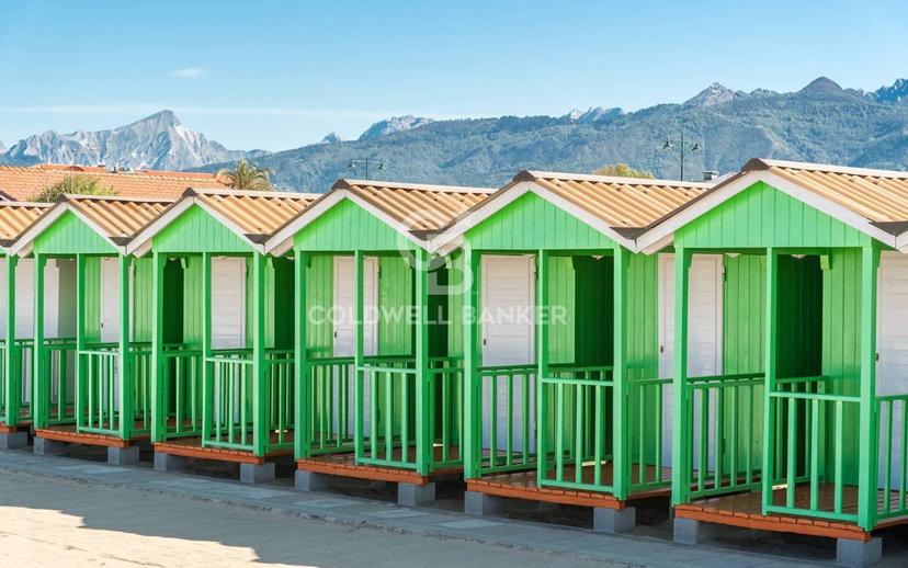 Villa unifamiliare via Duca D'Aosta, Centro, Forte dei Marmi — foto 15 di 30