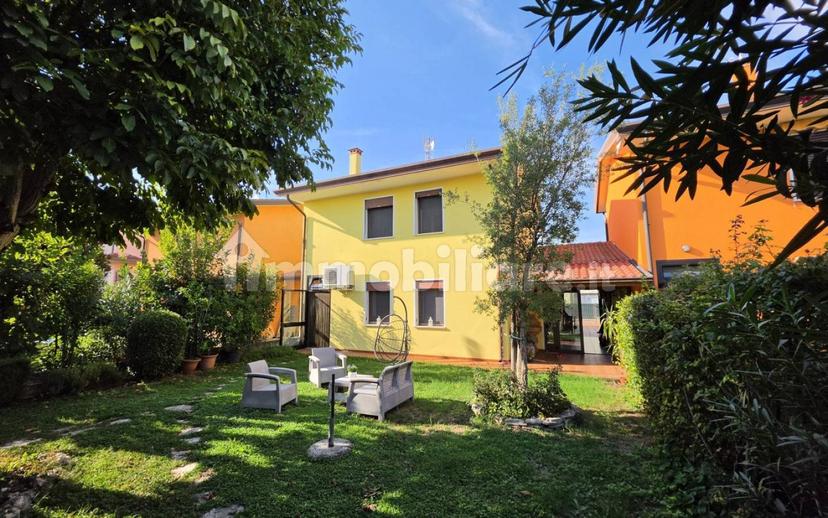 Villa a schiera via Milanello, Saletto, Borgo Veneto — foto 12 di 25