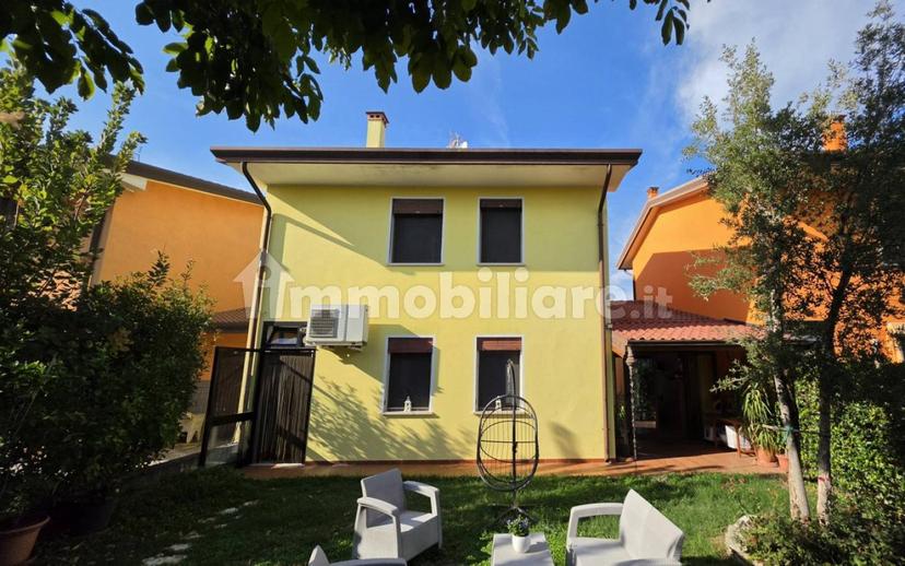 Villa a schiera via Milanello, Saletto, Borgo Veneto — foto 19 di 25