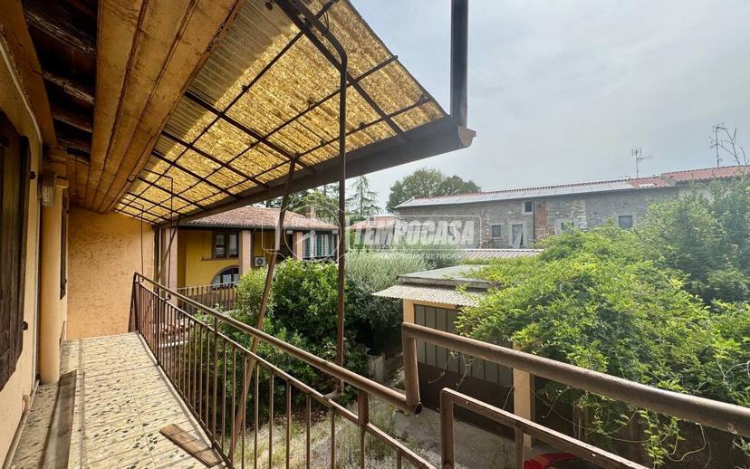 Appartamento via Giuseppe Garibaldi 19, Paderno Franciacorta — foto 27 di 56