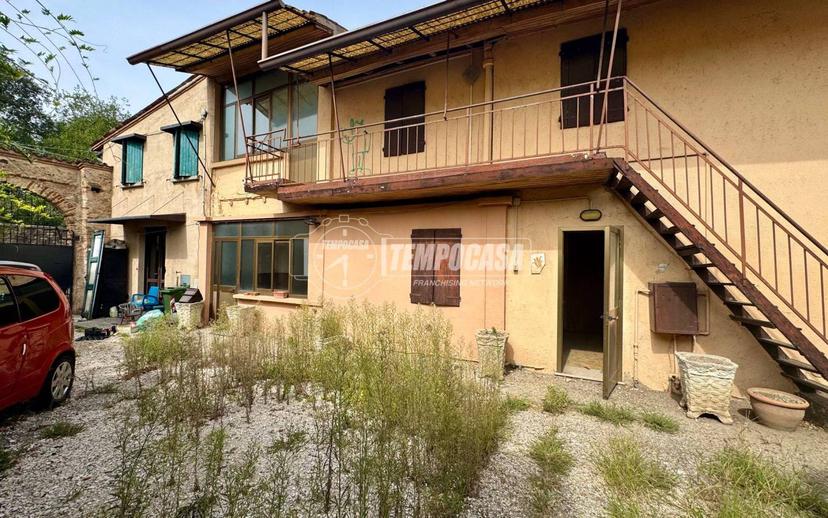Appartamento via Giuseppe Garibaldi 19, Paderno Franciacorta — foto 45 di 56