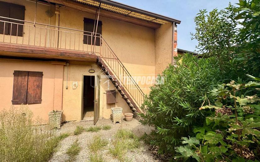 Appartamento via Giuseppe Garibaldi 19, Paderno Franciacorta — foto 4 di 56