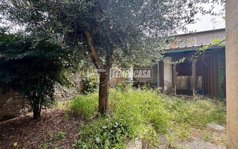 Appartamento via Giuseppe Garibaldi 19, Paderno Franciacorta — foto 50 di 56
