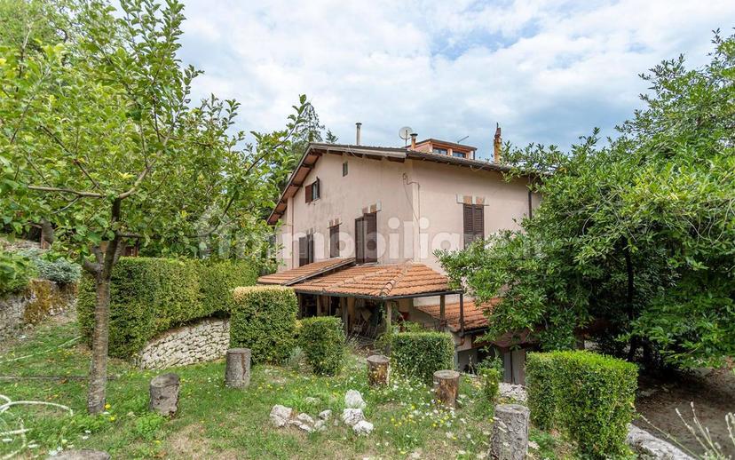 Villa unifamiliare via Roma, Orvinio — foto 13 di 38