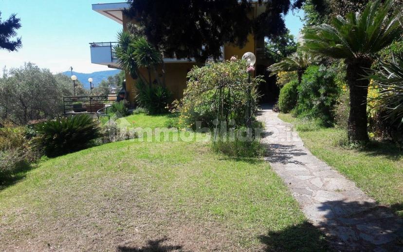 Attico via Enrico Pietrafraccia, Parco Casale - Castello dei Sogni, Rapallo — foto 11 di 24