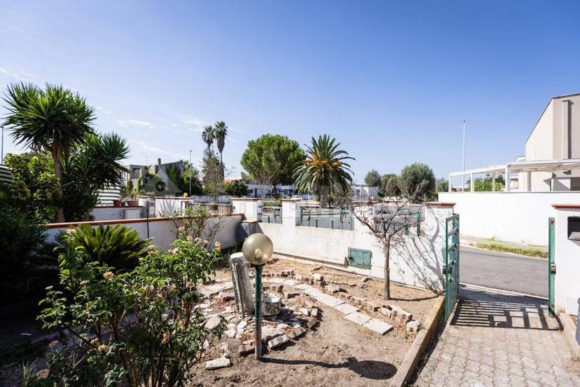 Villa a schiera via Francesco De Sanctis, Centro, Margherita di Savoia — foto 4 di 61